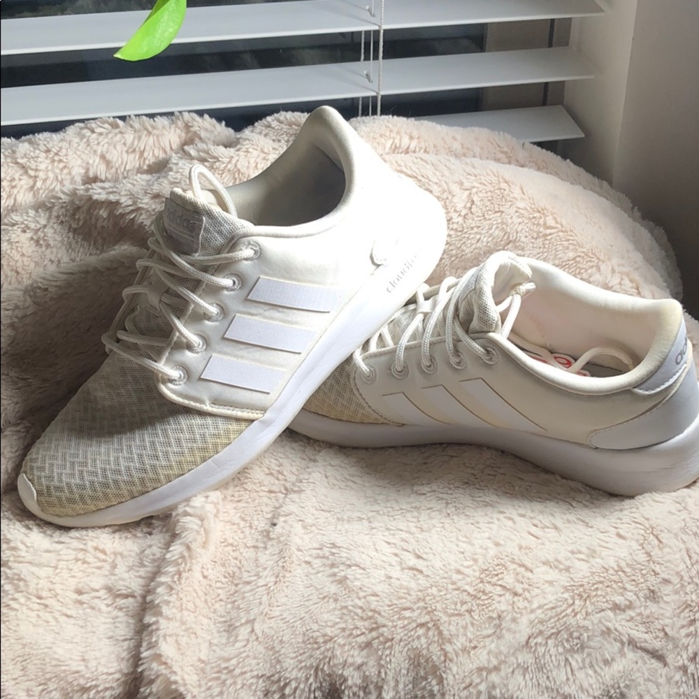 Adidas cloud foam tennis shoes